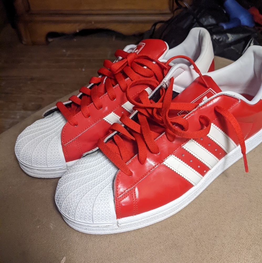 Adidas shell toe size 12 great shape